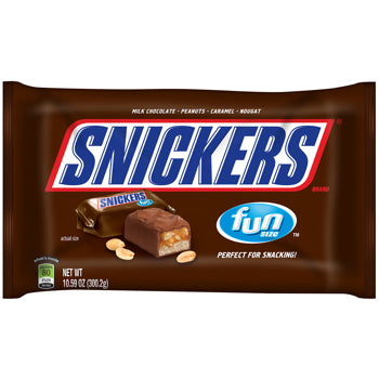 Snickers Fun Size 10.59 oz Per Bag Quantity 10.59 oz Per Bag Sweet Browse at UsaCandyWholesale.Com